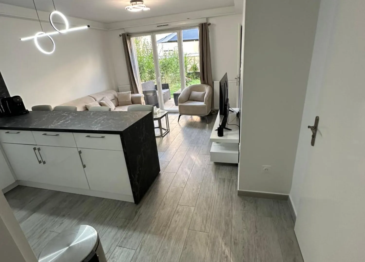 Appartement Avec Jardin Cosy Pres De Paris Villeneuve-le-Roi
