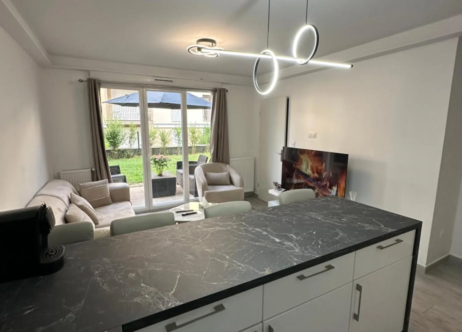 Appartement Avec Jardin Cosy Pres De Paris Villeneuve-le-Roi Apartment